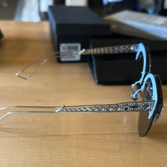 Dior Women's Sunglasses in Black and Silver - Picture 3 of 5